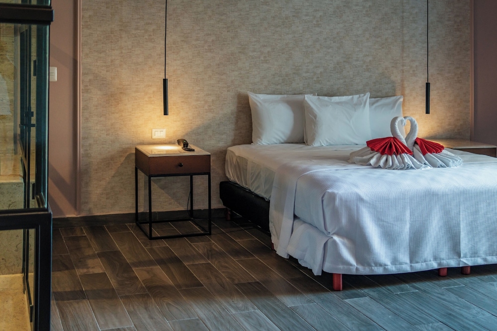 Suite photo 1