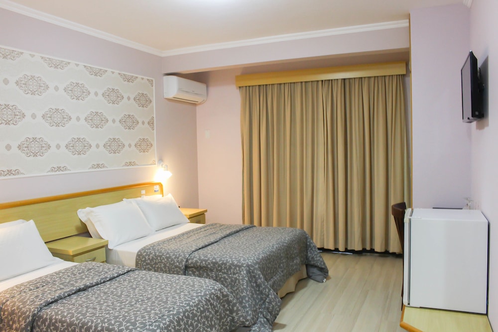 Deluxe Suite - Photo 4