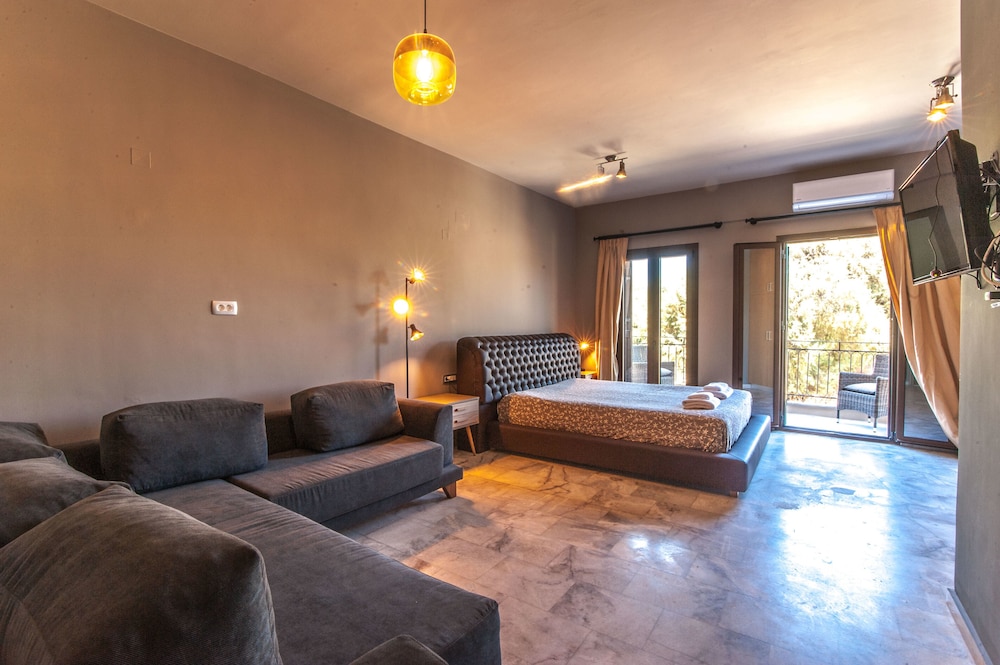 Triple Room, Balcony photo 2