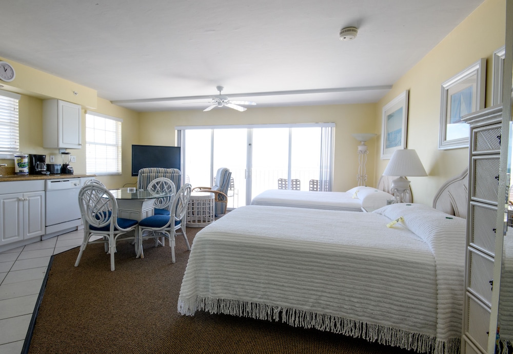 Studio, 2 Queen Beds, Ocean View