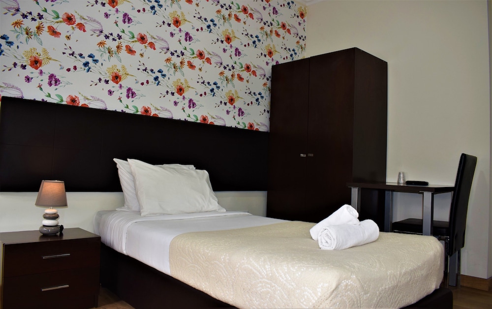 Economy Single Room, Shared Bathroom photo 1