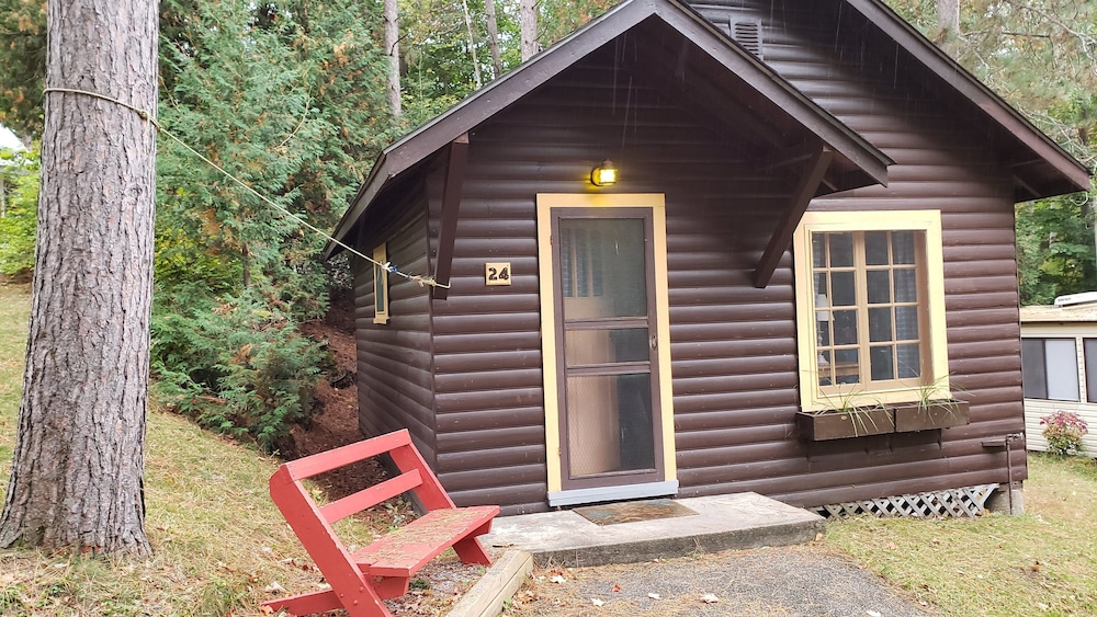 Large Cabin (24) photo 2