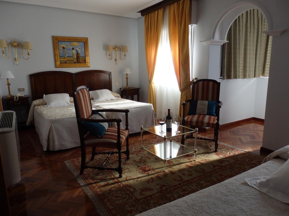 Triple Room - Photo 5