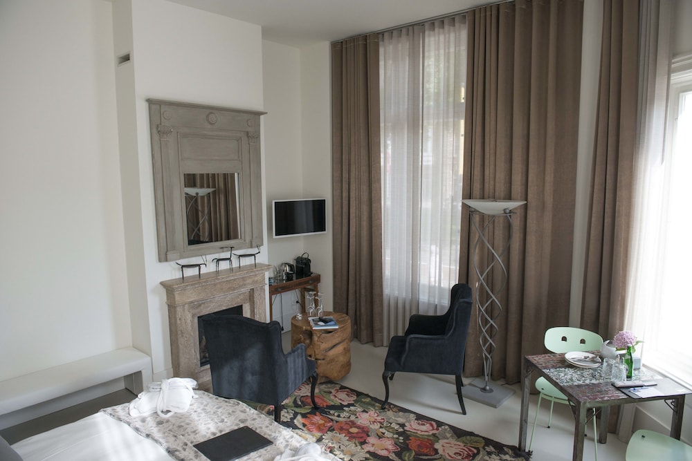 Standard Suite photo 2