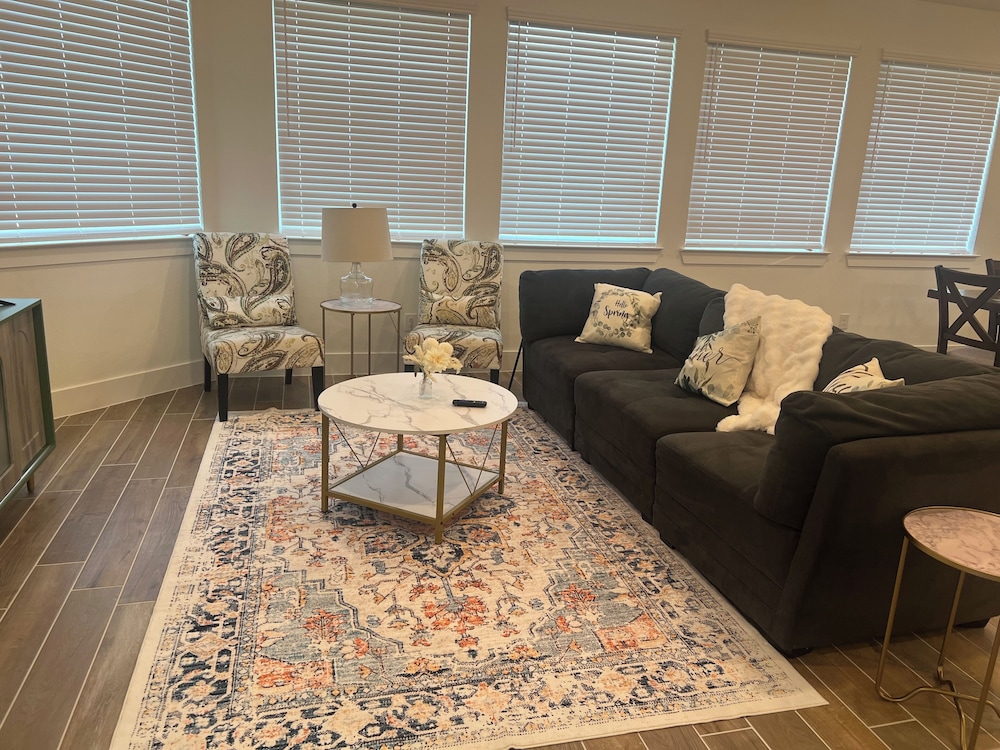 The Clement Chateau - Brand New Home, Billede 13