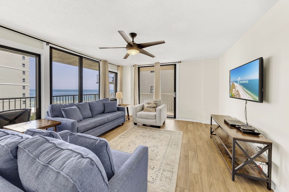 Signature Condo, 3 Bedrooms, Balcony photo 1