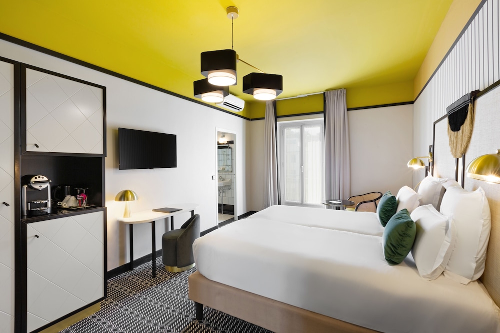 Executive Room, 1 King Bed, Accessible, Non Smoking (Twin bed on request) thumbnail 6