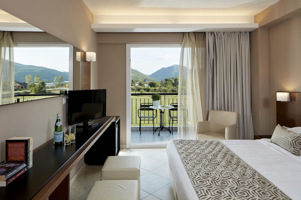 Deluxe Triple Room photo 3