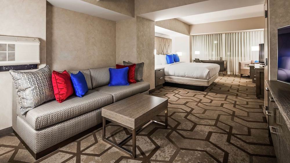 Studio Suite, 1 King Bed thumbnail 5