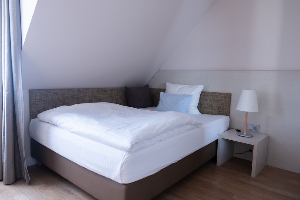 Comfort Room, 1 Queen Bed (Comfort Plus)