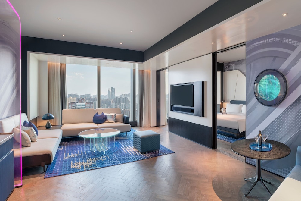 Fantastic Suite, Suite, 1 Bedroom, City View - Photo 4