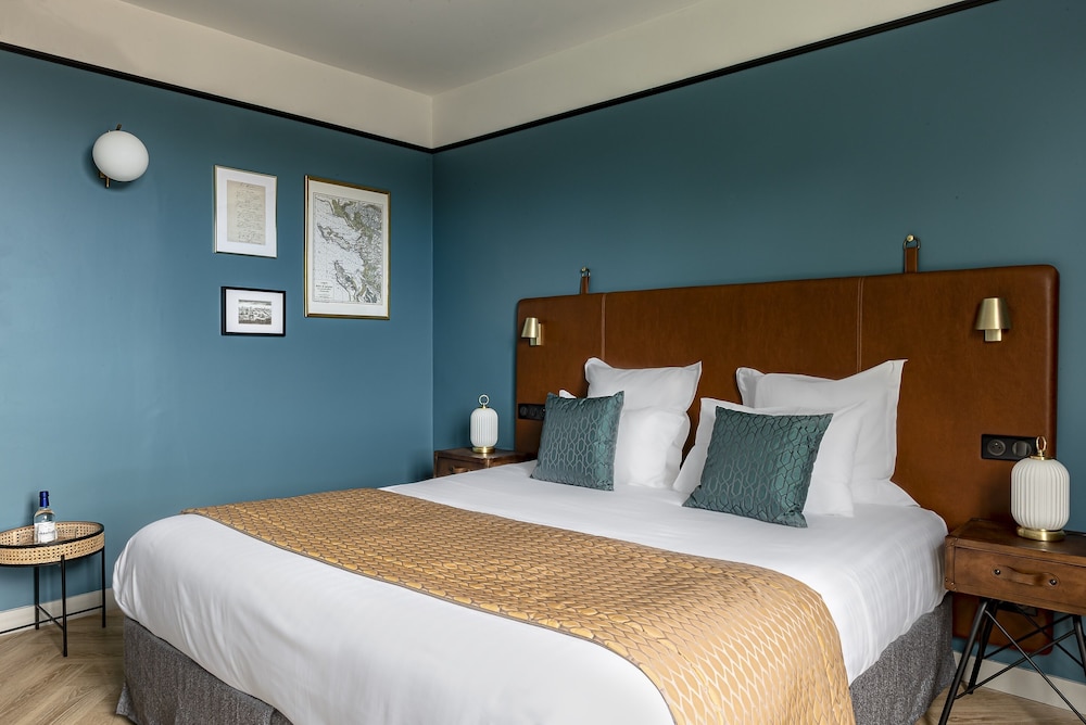Deluxe Room - Photo 1