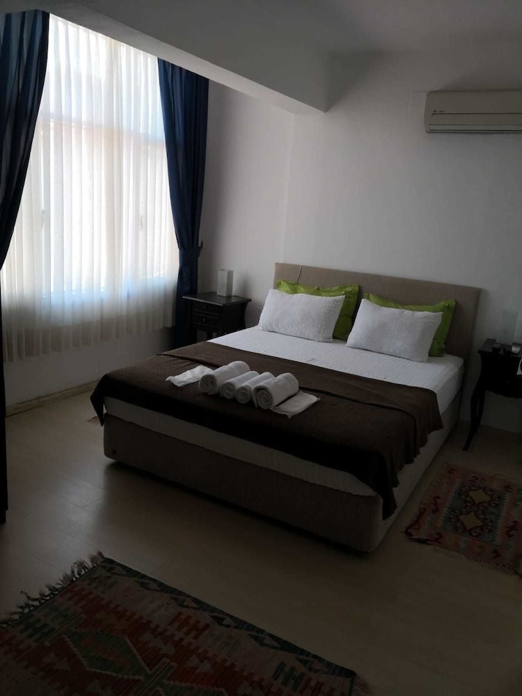 Deluxe Double Room, 1 Queen Bed, Non Smoking photo 1