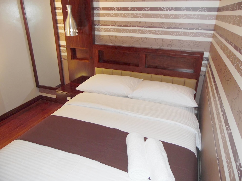 Luxury Condo, 2 Bedrooms, Poolside (Turquoise) photo 2