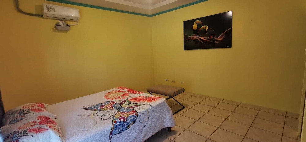 Comfort House, 3 Bedrooms, Courtyard View, Garden Area photo 1