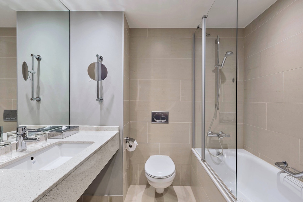 Superior Room, 2 Twin Beds, Courtyard View - Photo 7