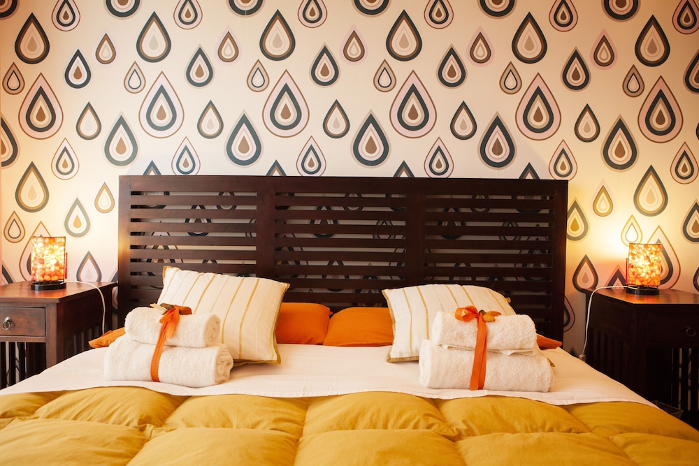 Deluxe Double or Twin Room (Private External Bathroom) photo 3