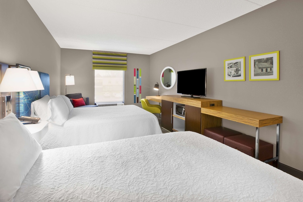 Two Queen Beds, Non-Smoking, Accessible - Photo 4