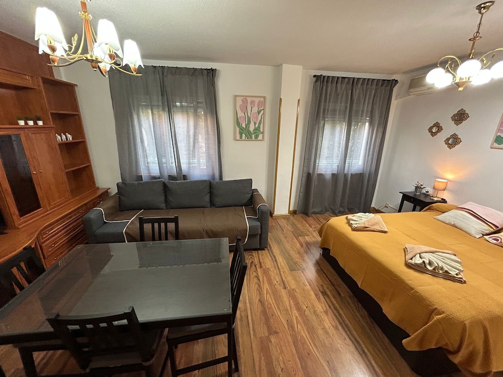 Quadruple Room, Shared Bathroom