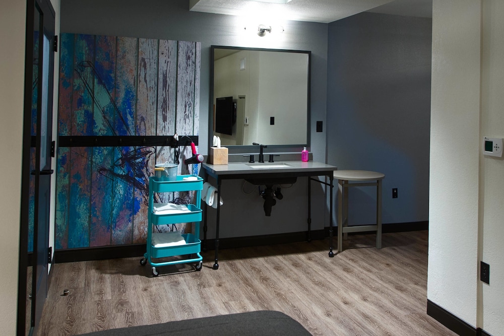 Basic Room, 1 Bedroom - Photo 4