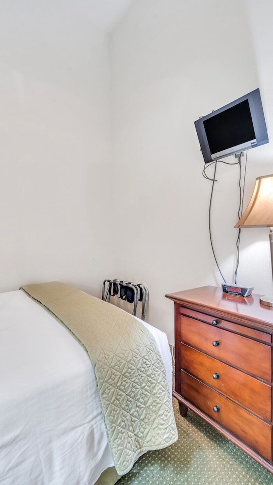 Premier Suite, 3 Bedrooms (2 Bath)