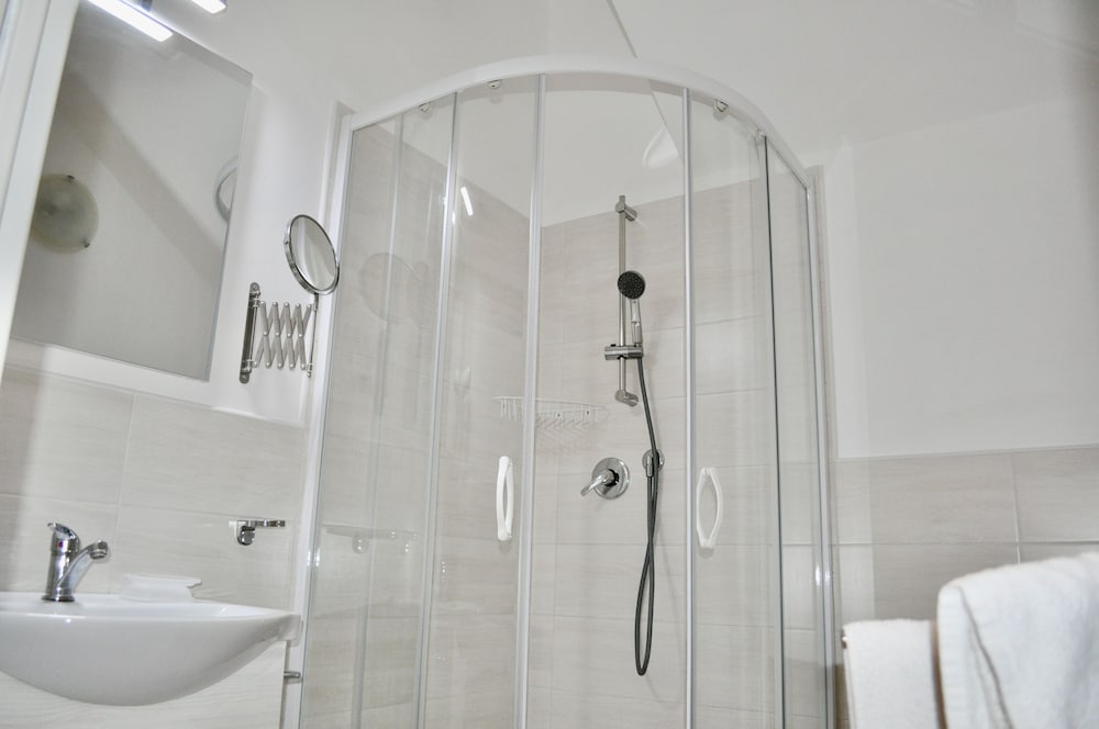 Basic Double Room - Photo 2