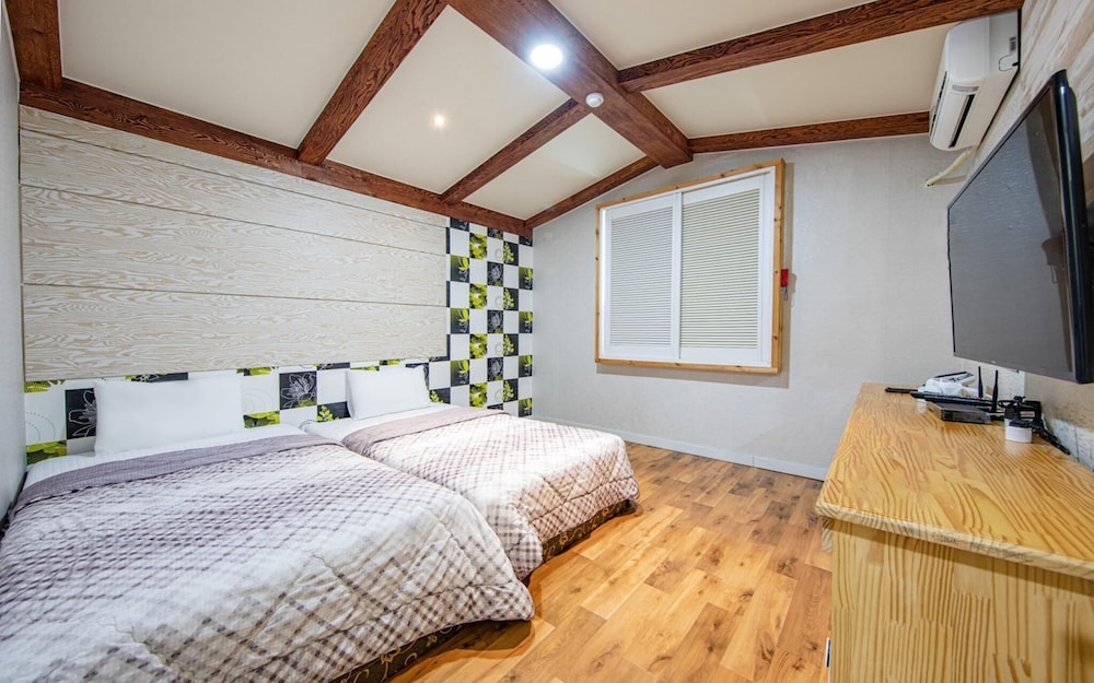 Room (Single Twin Room)