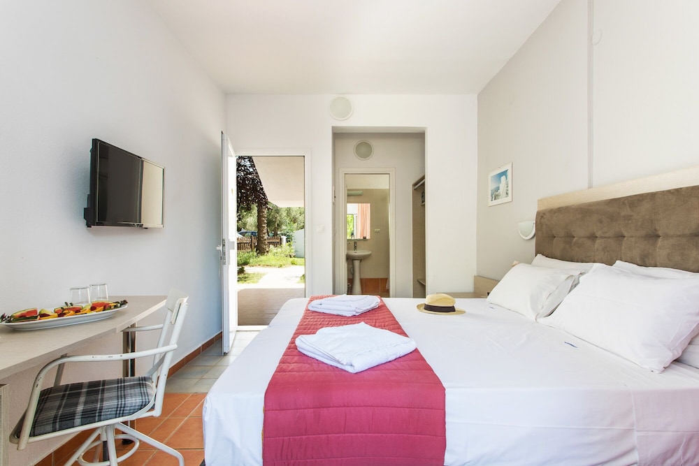 Standard Double Room, Garden View photo 1