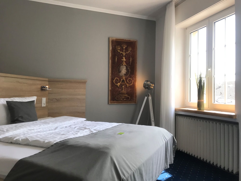 Comfort Double Room, Balcony - Photo 5