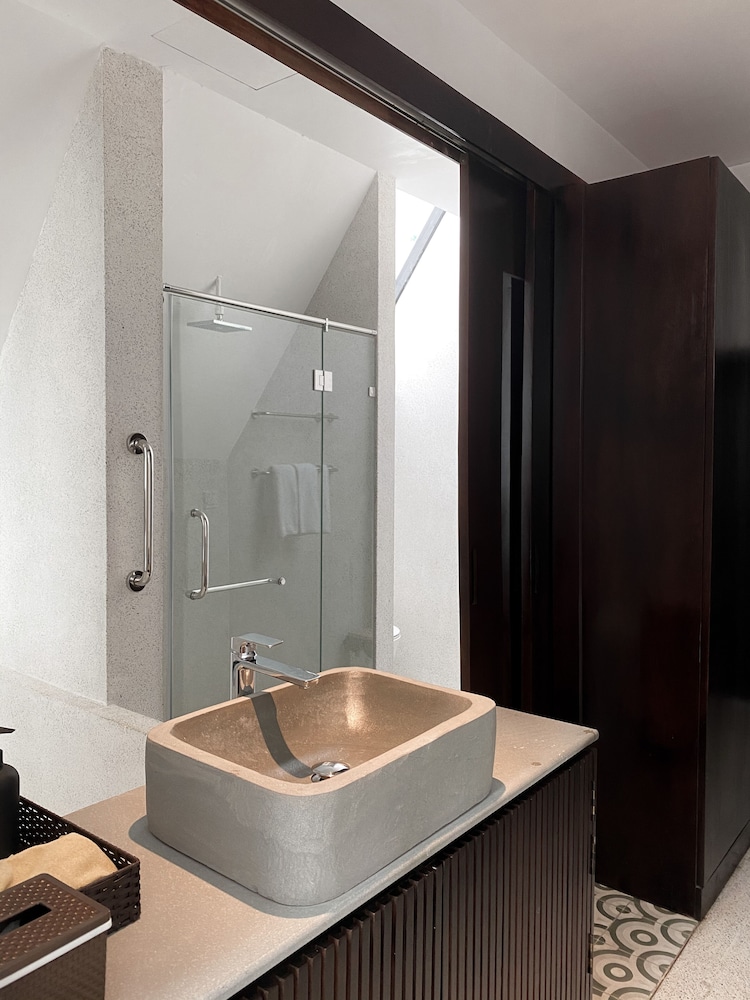Deluxe Rooftop Sky View (Private Room) - Photo 9