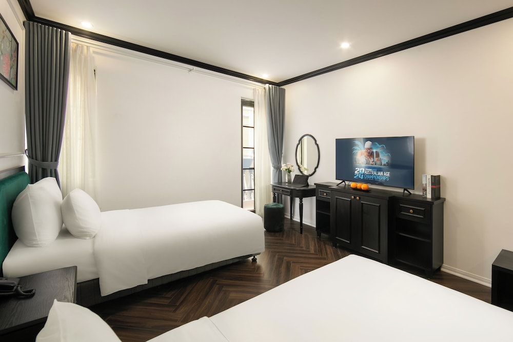 Executive Double Room, City View - Photo 3
