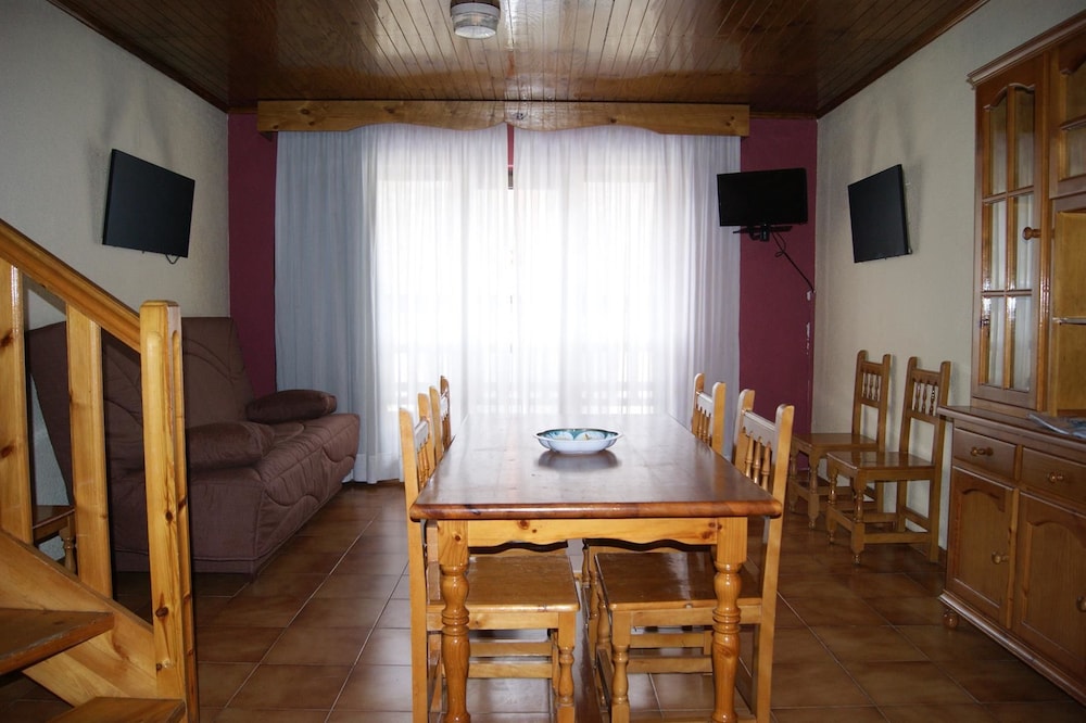 Traditional Studio, Mountain View