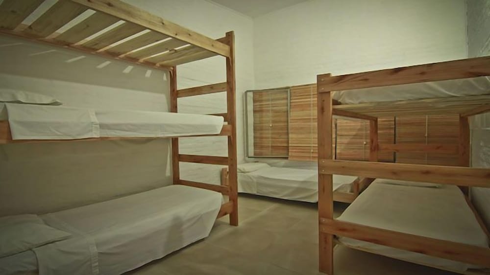 Shared Dormitory, Shared Bathroom photo 3
