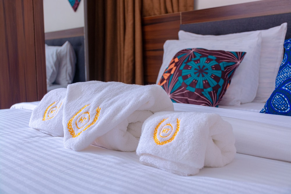 Deluxe Room - Photo 3