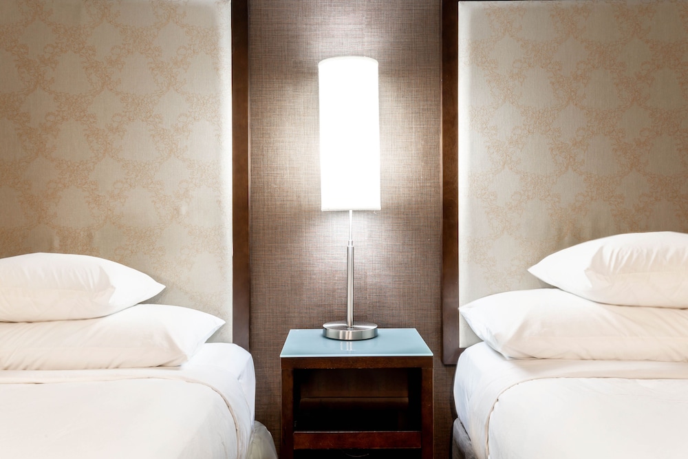 Suite, 2 Double Beds, City View - Photo 1