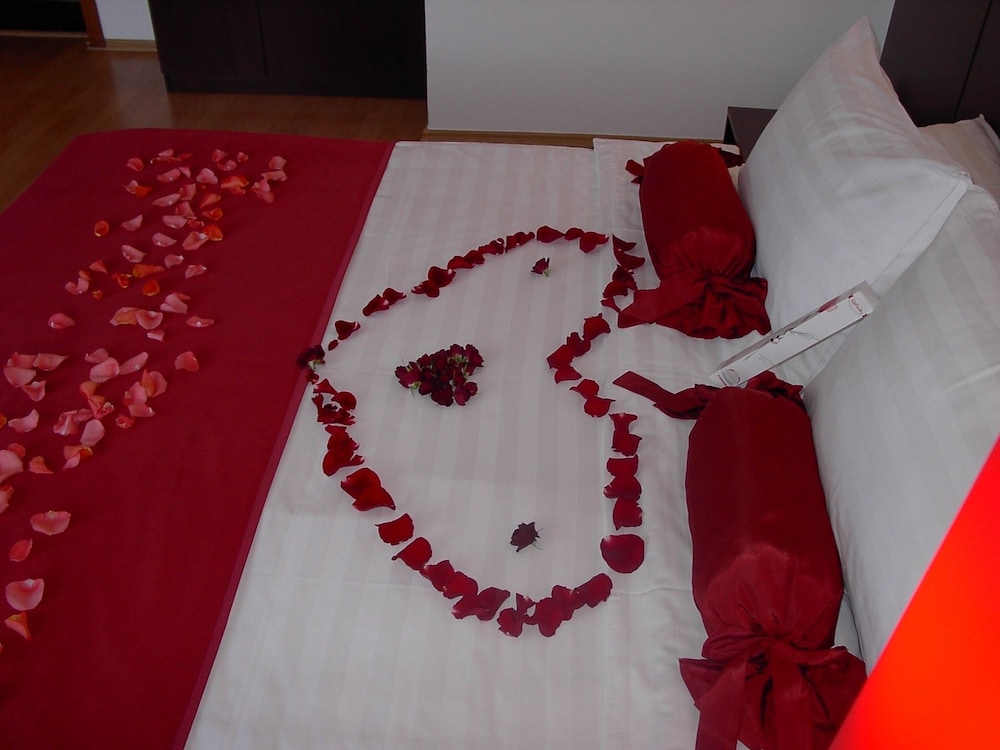 Standard Double Room, 1 Queen Bed (10% off in nearby restaurant) photo 3