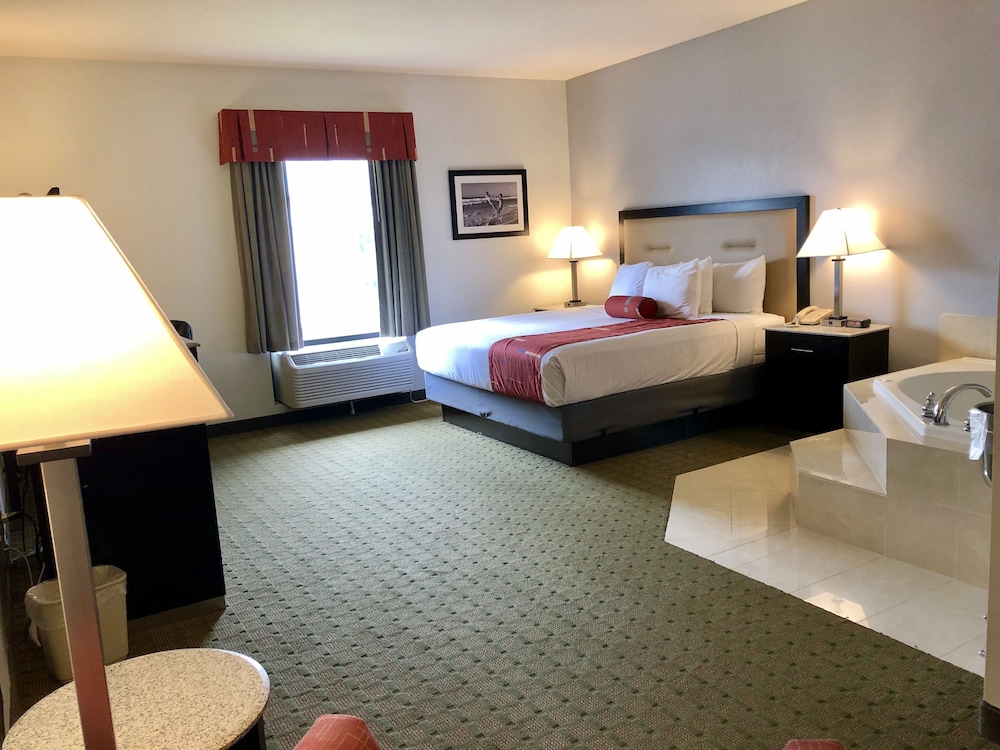 Superior Studio Suite, 1 King Bed, Non Smoking - Photo 8