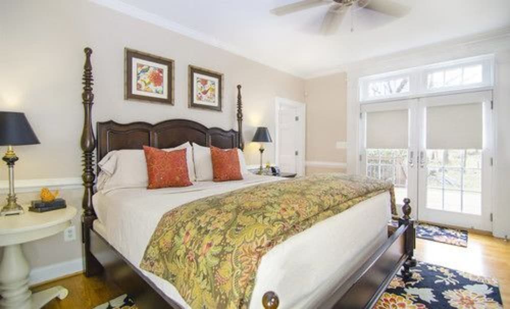 Room (Sunset Suite - Farmhouse)