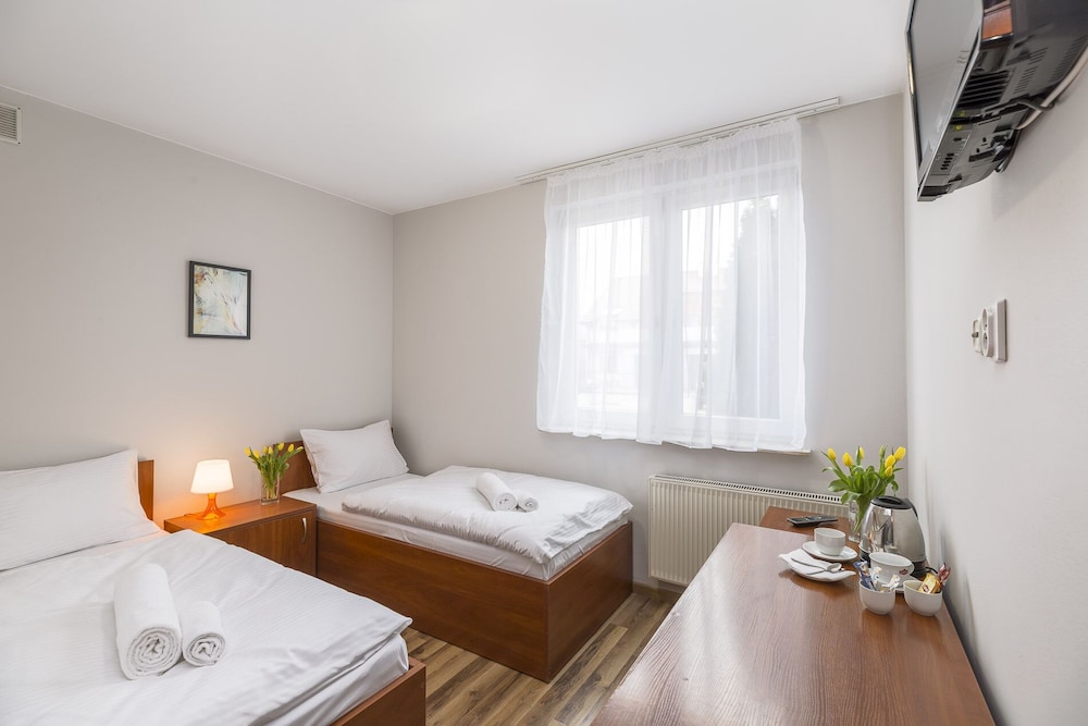 Standard Twin Room photo 1