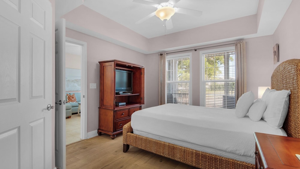 Condo, Multiple Beds, Patio, Garden View (The Village Unit 412) photo 2