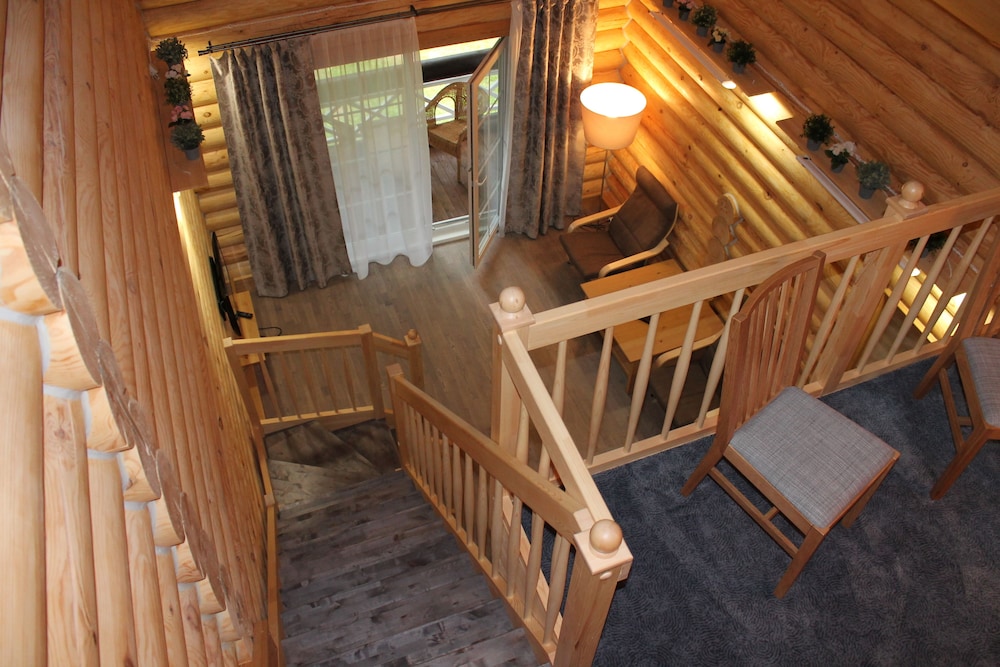 Romantic Studio, 1 King Bed, Balcony, Beachfront photo 3
