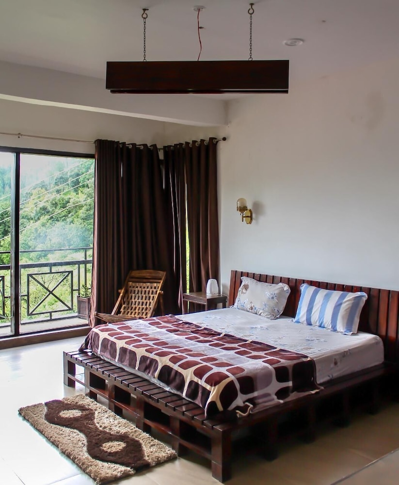 Deluxe Double or Twin Room, Valley View
