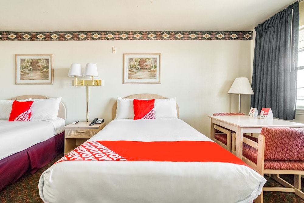 Room, 2 Double Beds - Photo 3