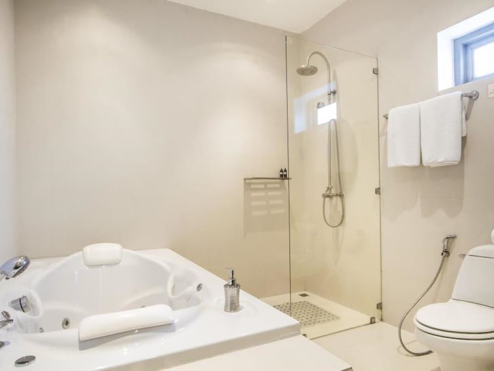 Superior Suite, 1 Bedroom - Photo 6