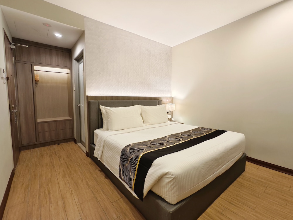 Standard Double Room (Without Window)