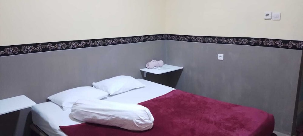Basic Double Room photo 1