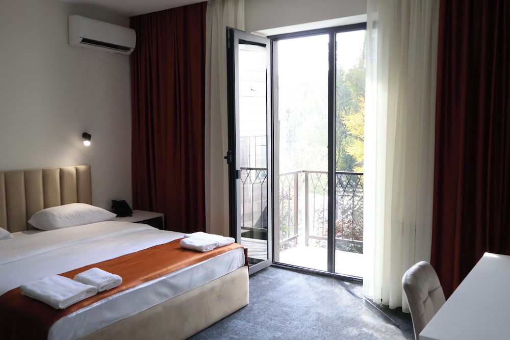 Double Room, Balcony