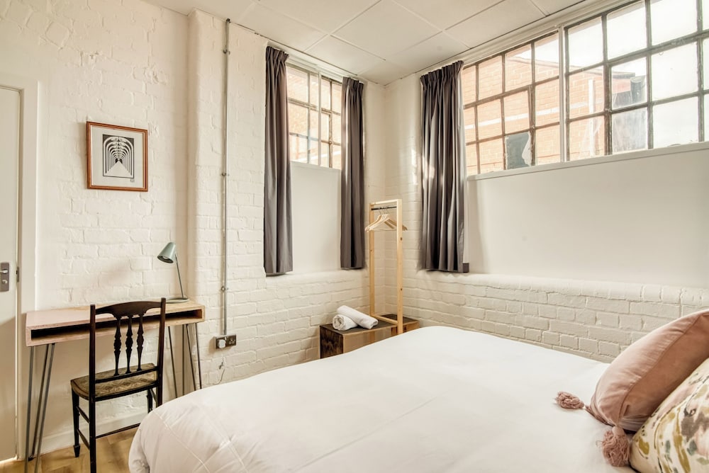Standard Room - Photo 2