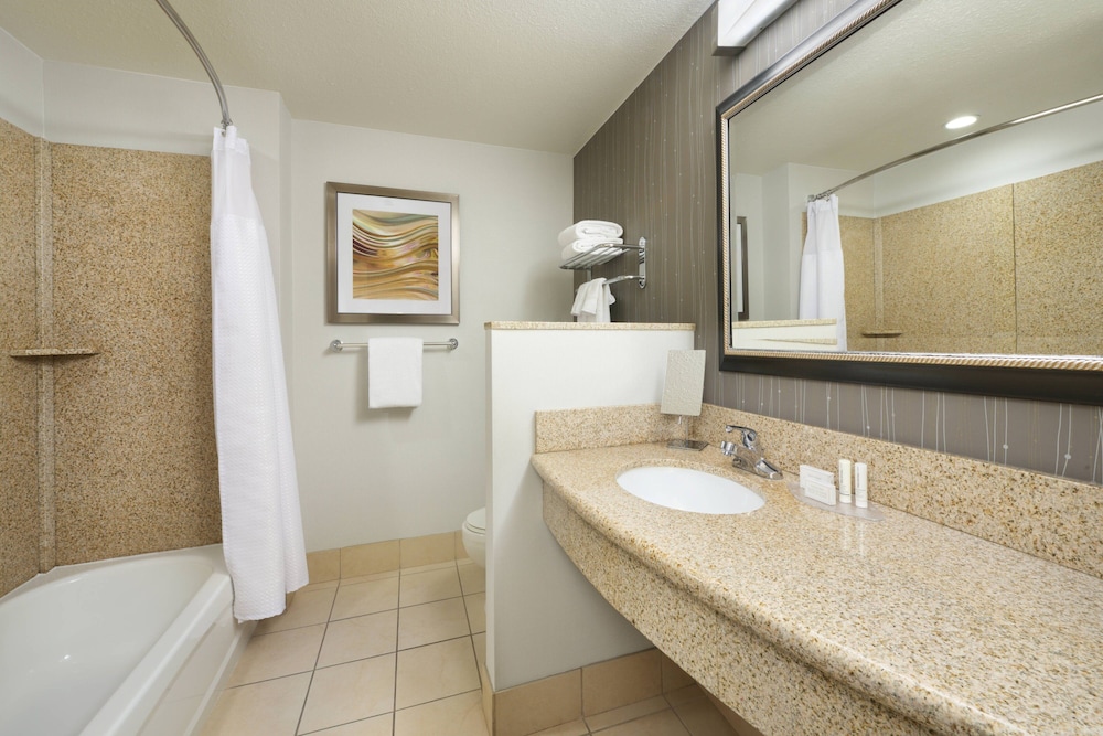 Room, Multiple Beds - Photo 3