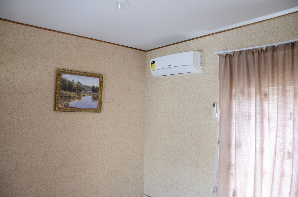 Superior Triple Room, 1 Double Bed With Sofa Bed, Private Bathroom photo 3